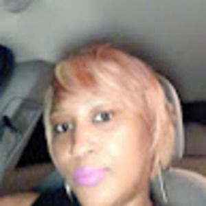 Meet your Posher, Yolanda